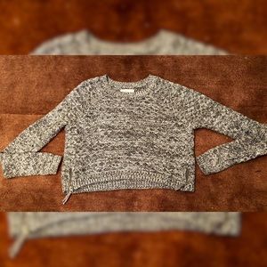 ABERCROMBIE & FITCH GREY SWEATER w/ zippers